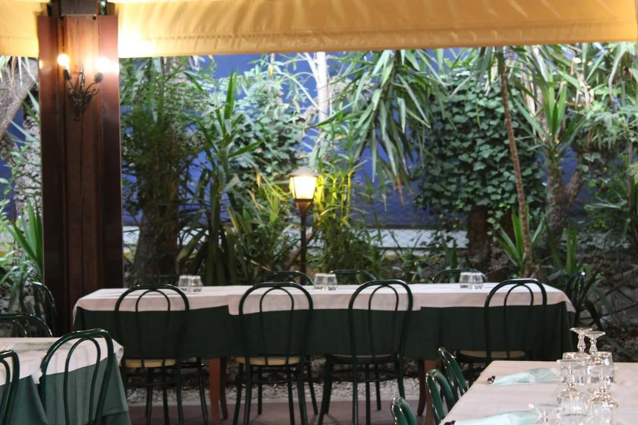 Hotel La Locanda Del Borgo Casal Monastero  Rome