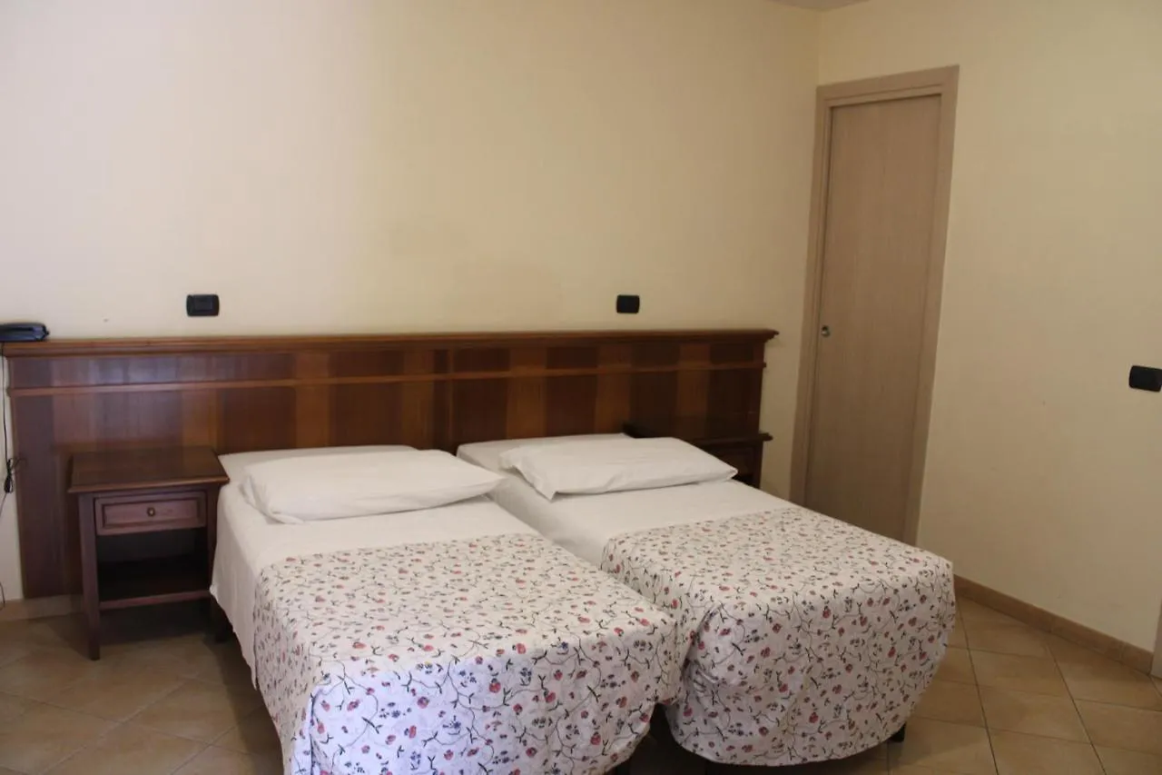 Hotel La Locanda Del Borgo Casal Monastero