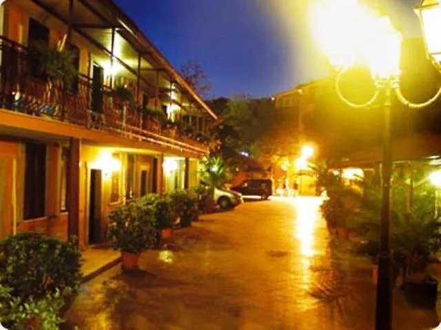 Hotel La Locanda Del Borgo contacts